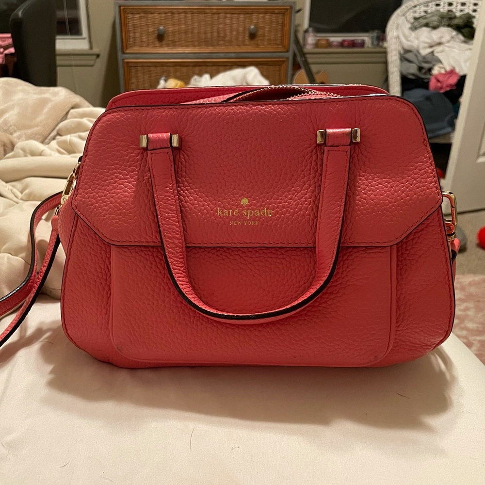 hot pink kate spade purse 💗